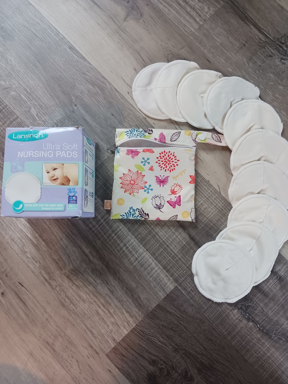 10 Kindred Bravely Organic Bamboo Reusable Nursing Pads+32 Lansinoh Disposables